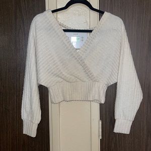NWT Windsor Ivory Crop Wrap Sweater Top S